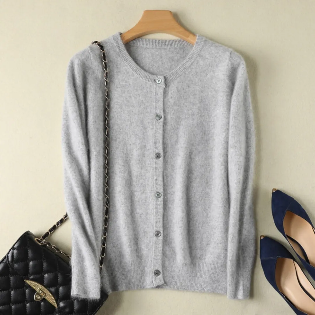 Cardigan Clássico com Gola Redonda em Cashmere -  Day By Day