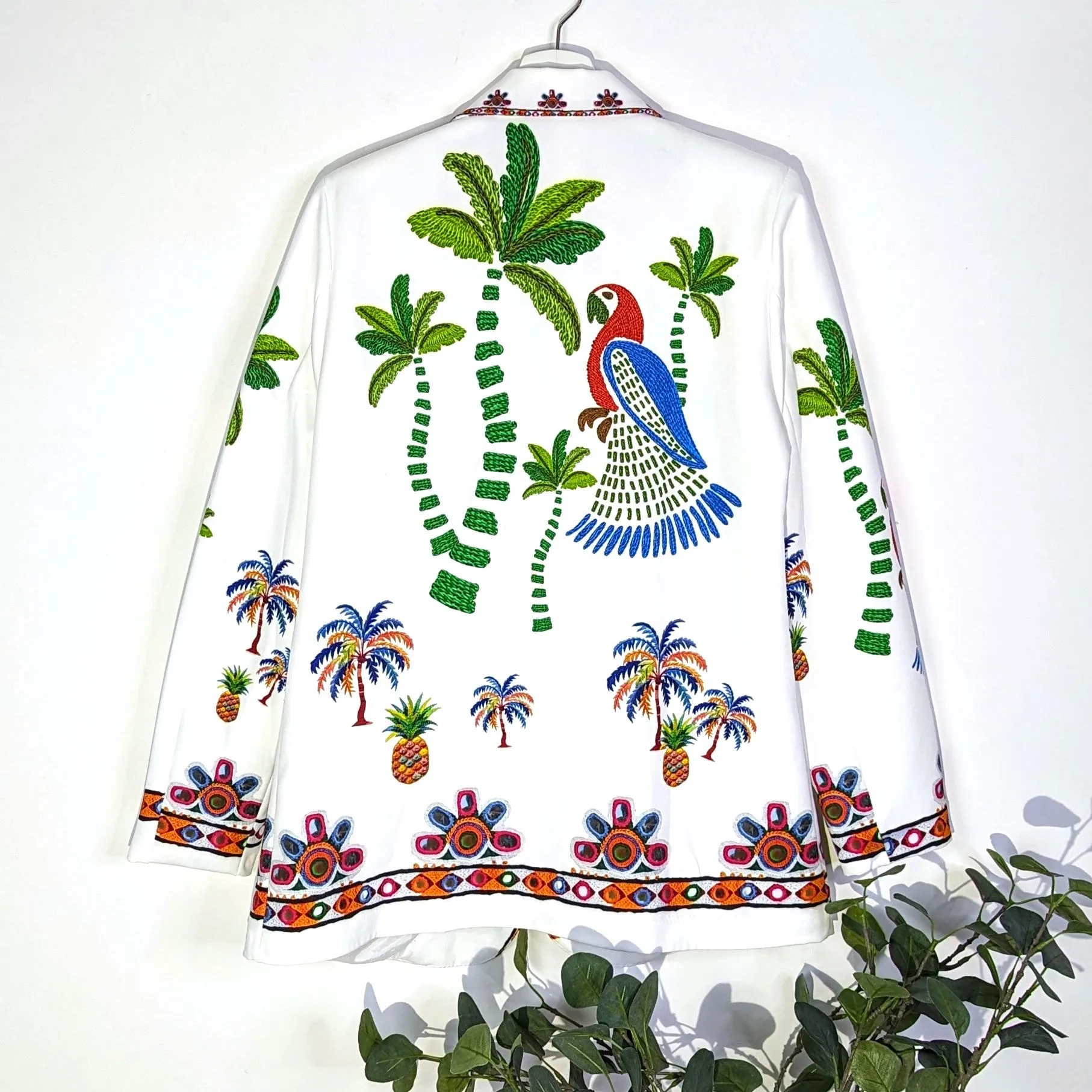 Distinctive parrot print tropical blazer (M)