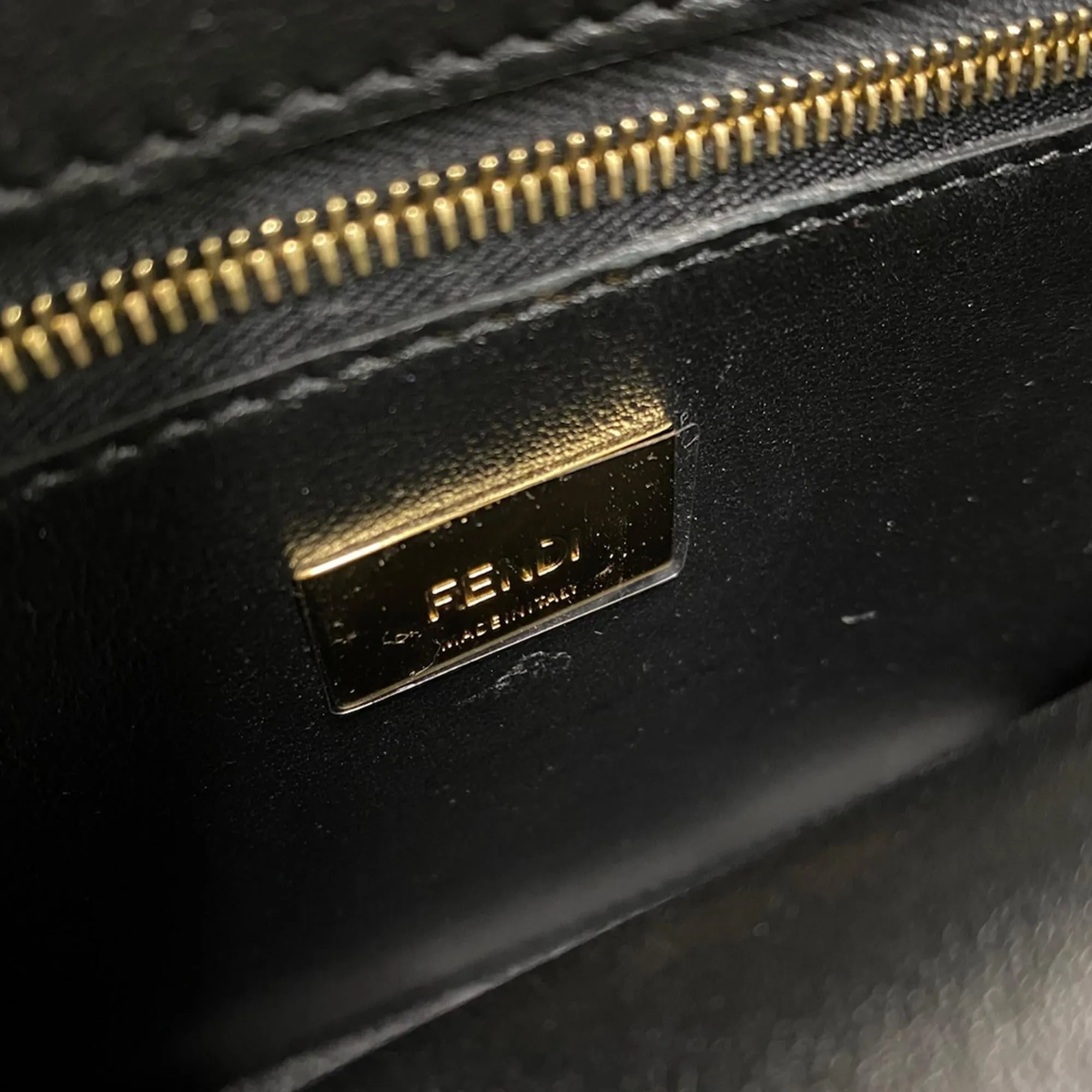Fendi Mini Peekaboo Iconic (SHG-Js461j)