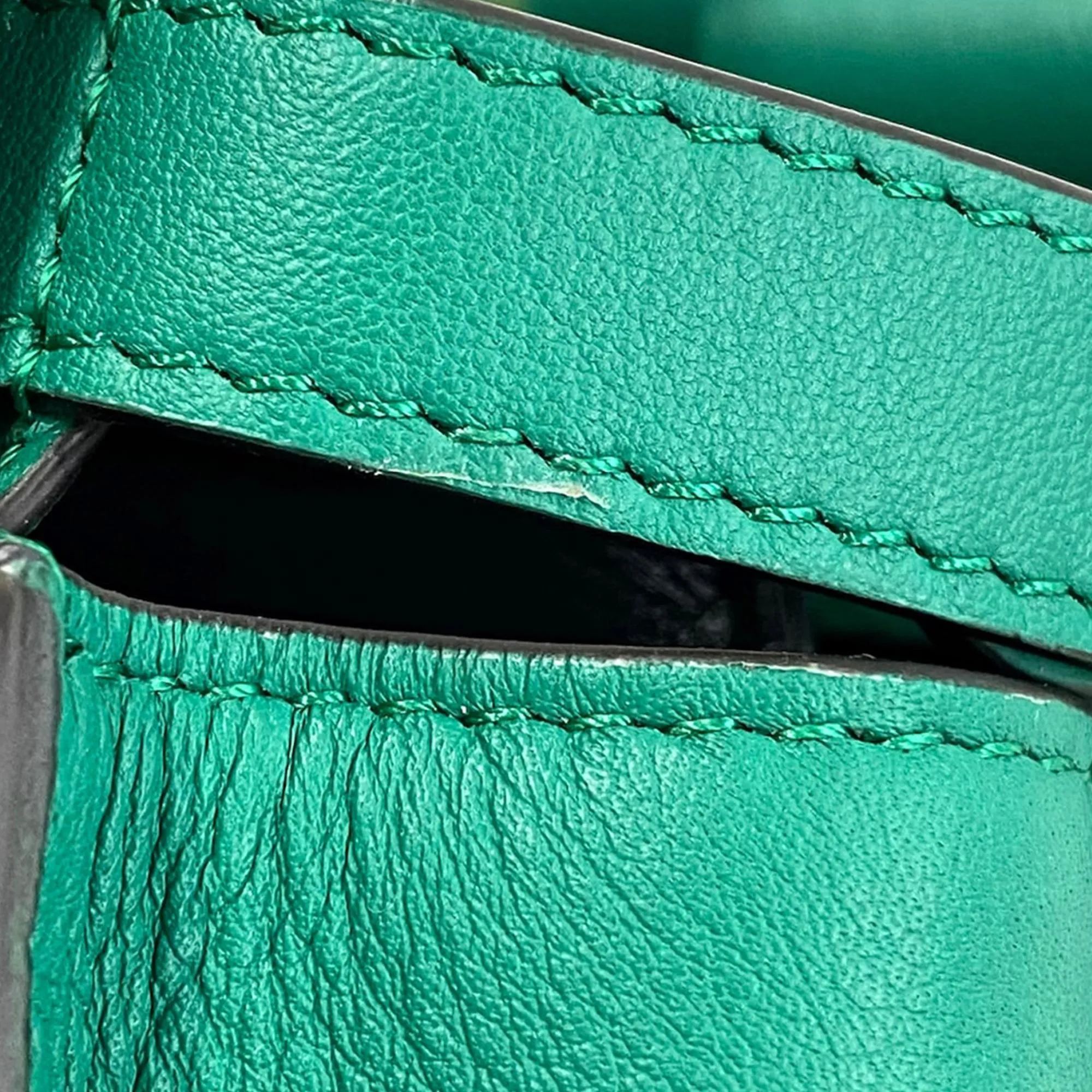 Fendi Mini Peekaboo Iconic (SHG-Js461j)