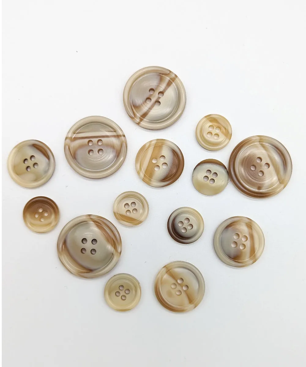 Knopf beige-hellbraun aus Galalith in Hornoptik,  15 mm, 20 mm, 25 mm