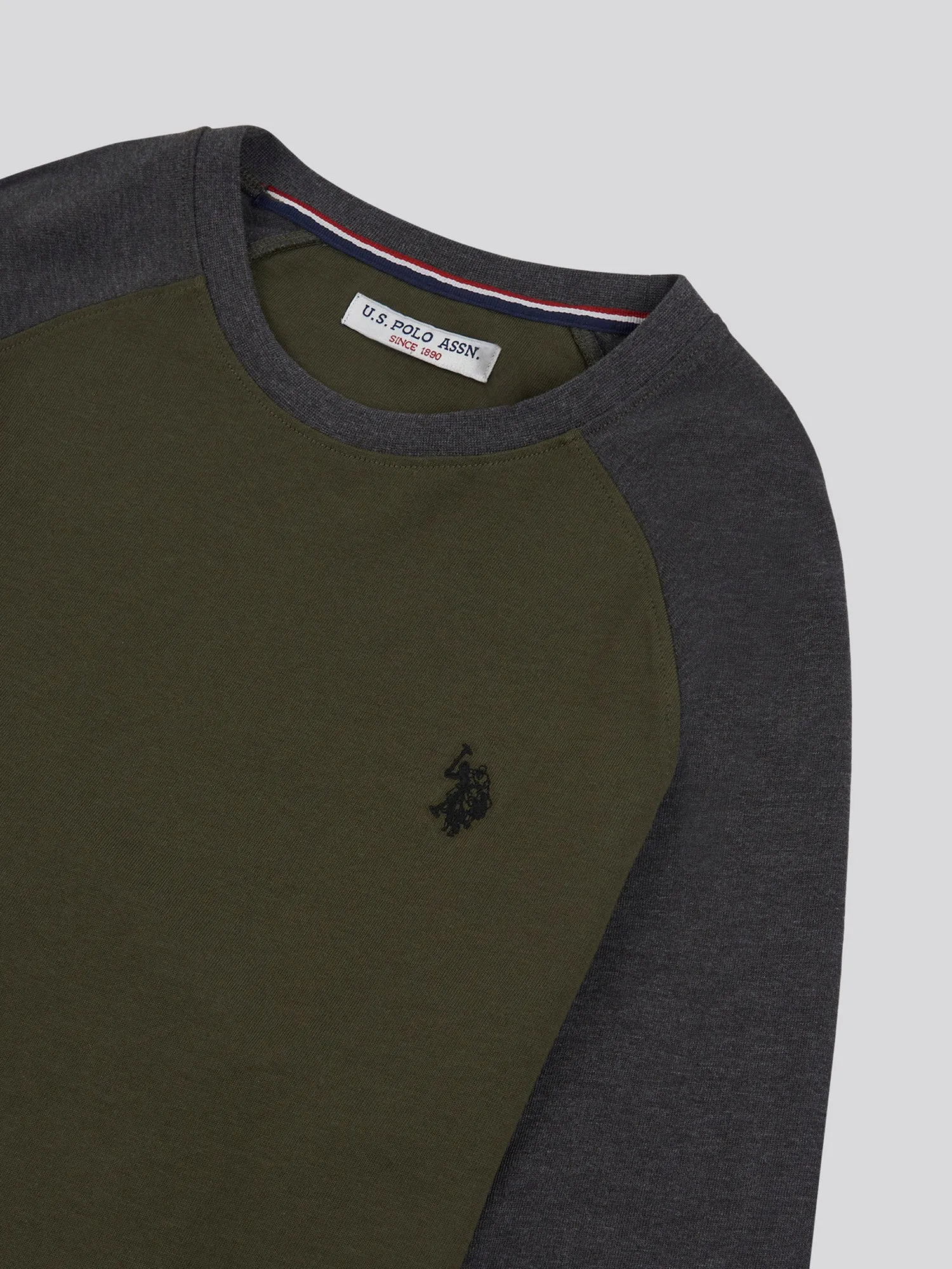 Mens Raglan Long Sleeved T-Shirt in Army Green
