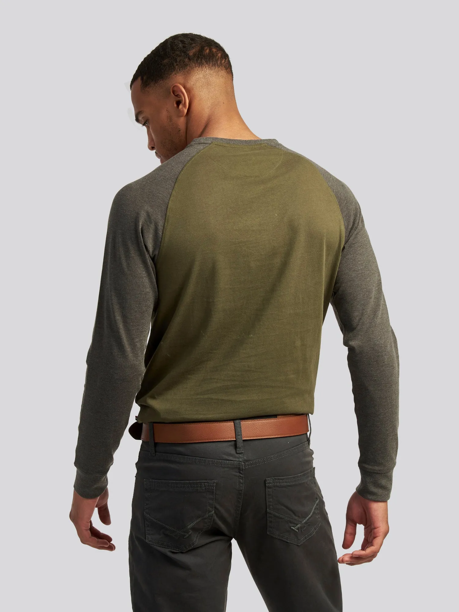 Mens Raglan Long Sleeved T-Shirt in Army Green